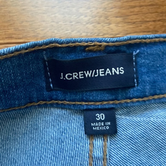 ✅SOLD J CREW DISTRESSED HIGH RISE SHORTS 30 NEW - Picture 7 of 9